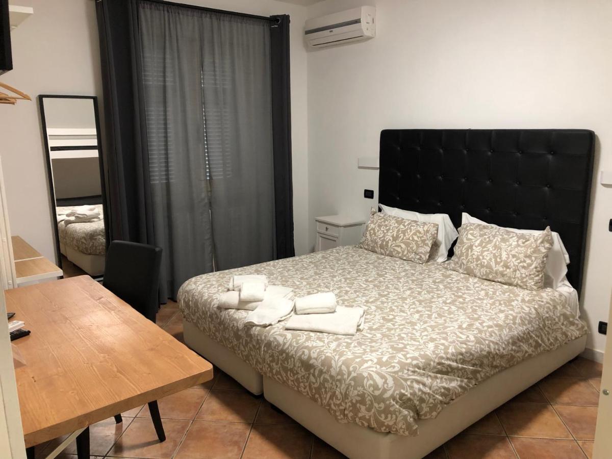 B&B Il Viaggiatore Marina di Massa Buitenkant foto