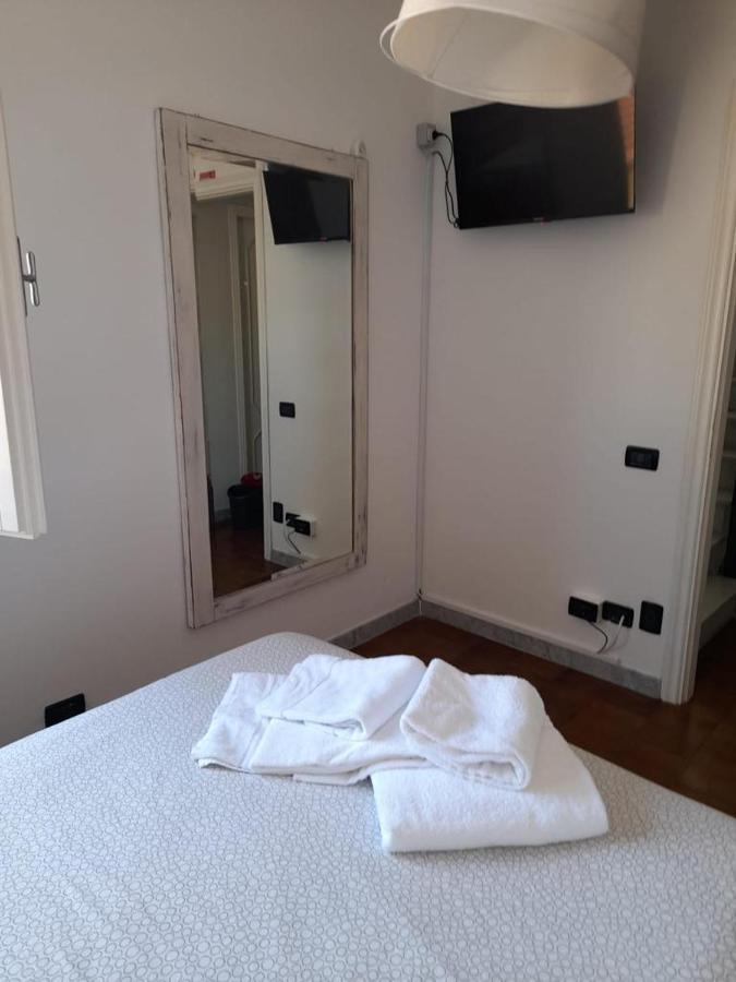 B&B Il Viaggiatore Marina di Massa Buitenkant foto